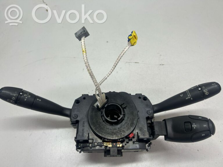 29a390e43a67cdb374b781937e1ddd6c-7b6180486055f7252235bd509315de2e_light_switch