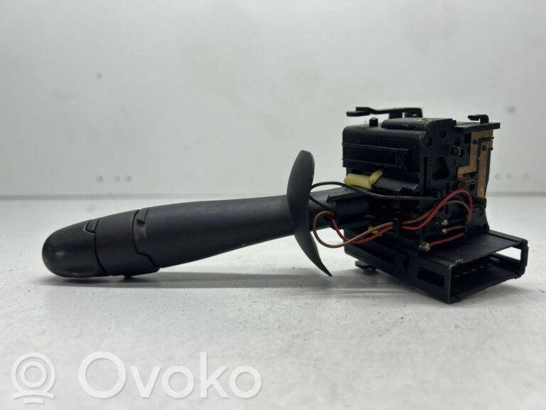 29d3b34729c4330b9a0503bf527f5068-b10e46d26fe3045056efc407d4a04e69_wiper_control_stalk