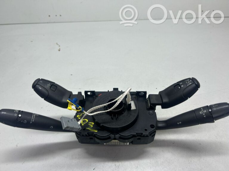 2a4ff6842bdfdbc4a6ce0091b379b655-426f8f8a2b5367e4e722b46e35878fa6_light_switch