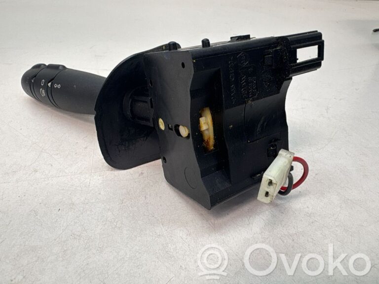 2b194206130c4cbef69b963f611da472-cb931f67d25e96f974d41e549a2b0548_wiper_control_stalk