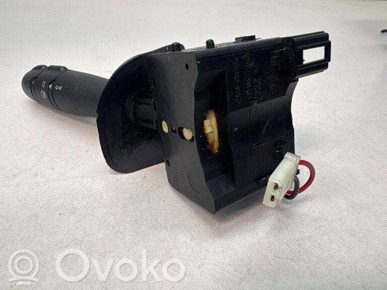 2b194206130c4cbef69b963f611da472-cb931f67d25e96f974d41e549a2b0548_wiper_control_stalk
