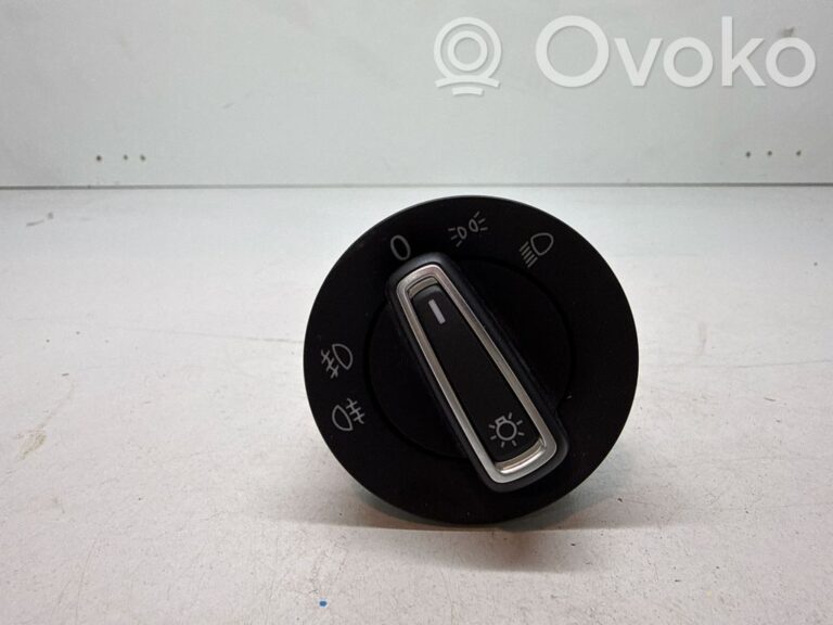 2d00d4814c7e8e30e8e2eb04d3390faa-aaa4d35988763c6f238ded98b8544cb3_light_switch