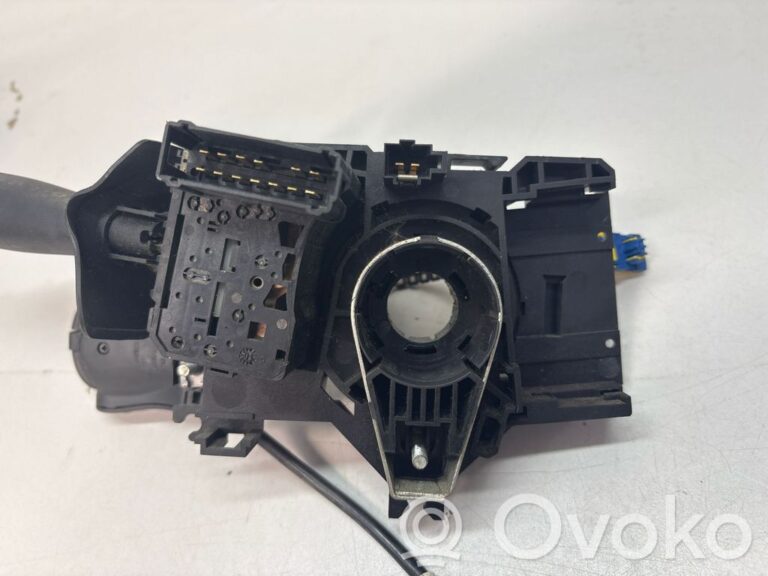 2e2e124a45deeba9b6aaabfe4228a194-50901deb26292541aa54748720477051_wiper_control_stalk