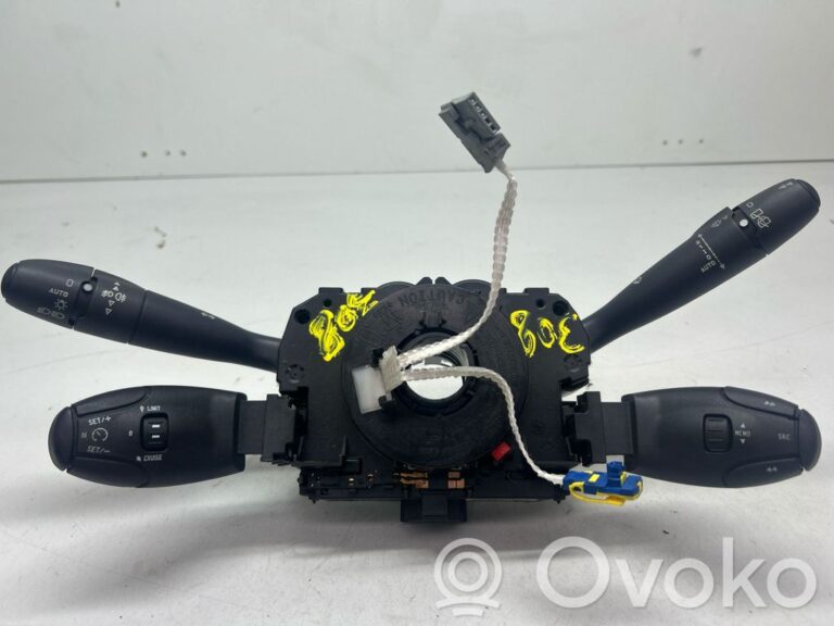 2e36ea265b7fa3e58783bd6b0a177dd6-9e6e323b8a40ead163866752d6e7819d_light_switch