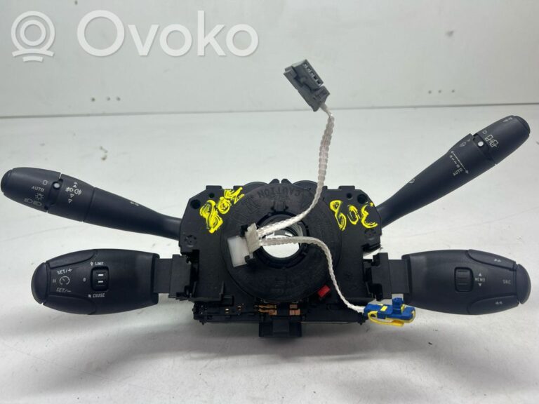 2e36ea265b7fa3e58783bd6b0a177dd6-9e6e323b8a40ead163866752d6e7819d_light_switch
