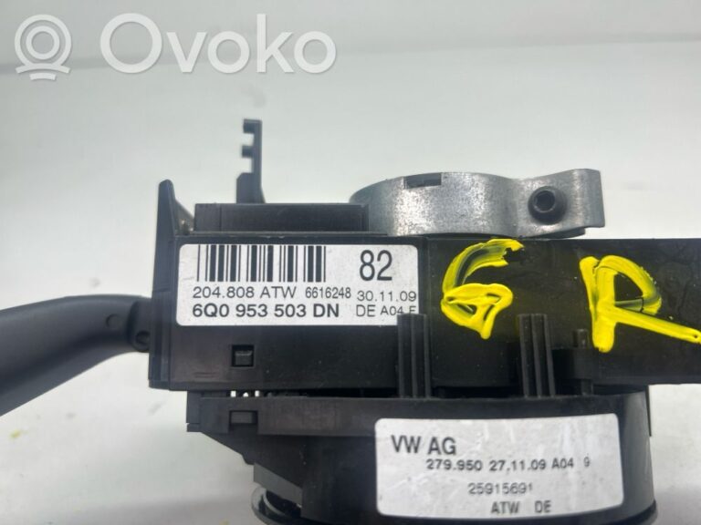 2e4667e32e220325c631f6cd423dcdf1-6326b070693d9918694ad4975bbccc0c_wiper_turn_signal_indicator_stalk_switch
