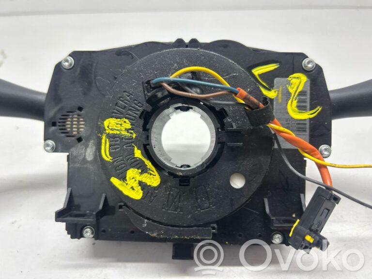 30b76efd717a59f3a9f343323b9ba2e4-60a96f0e3908f954f4dc8468af5d1103_light_switch