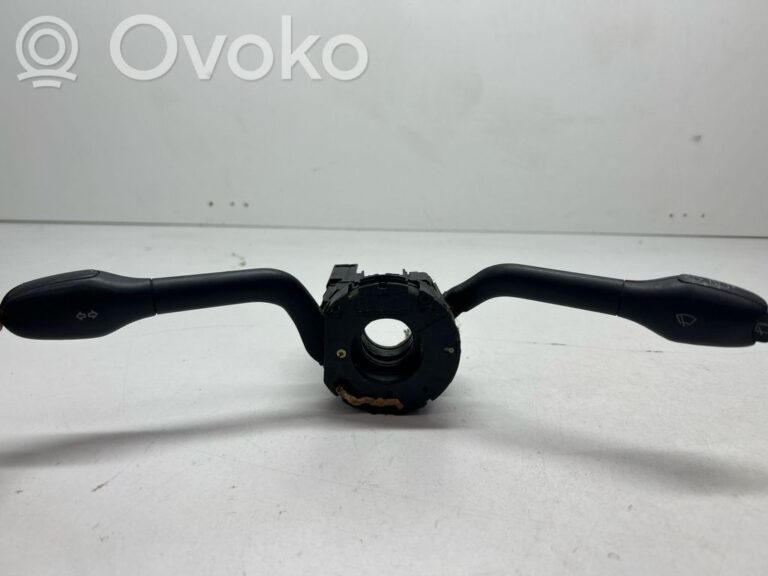 31eda66271f273188ca2ada83c858240-1dea96f91a431c7bbf587cf9dacb749d_wiper_control_stalk