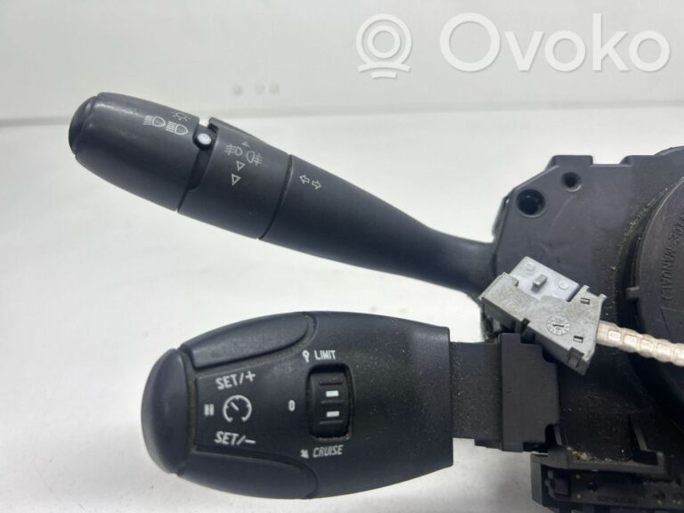 32786824211573721e07e51f88e8263b-c284a83cdbff2f2e6f7f3e1eea663c48_wiper_control_stalk