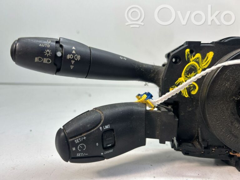 33bf10f3f72825b874b3b9f429f83a51-62cb0ec721d8ef36ca01e80614bd3237_light_switch