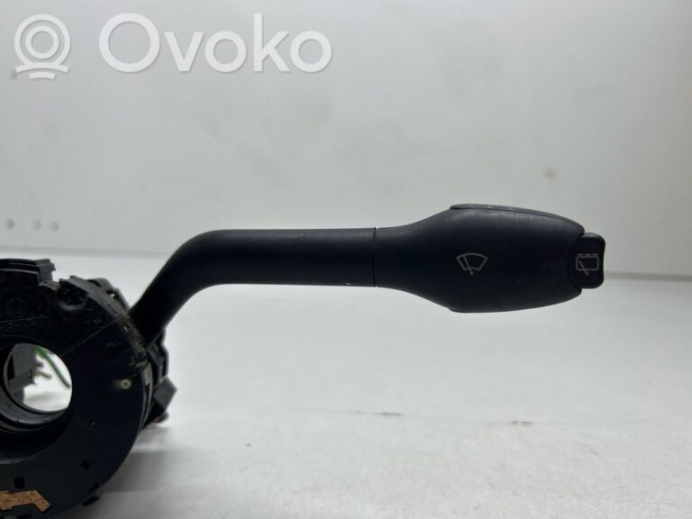 39de0f549206fa0222ace64aa8161054-1307f9d6062c37ee03e3ee3851416fba_wiper_control_stalk