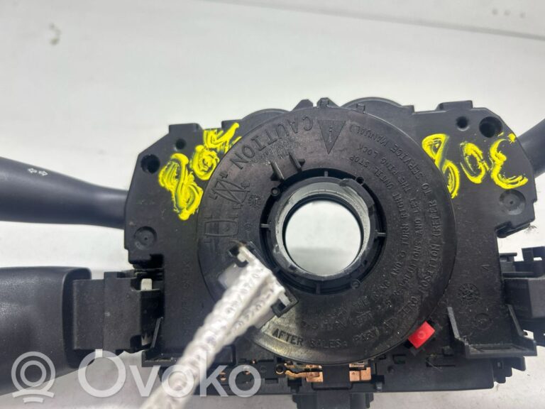 3abe7e9752ad8f43c05f74921bfb14f6-5ef0d29fc2d6548075252d59ed3cf984_light_switch