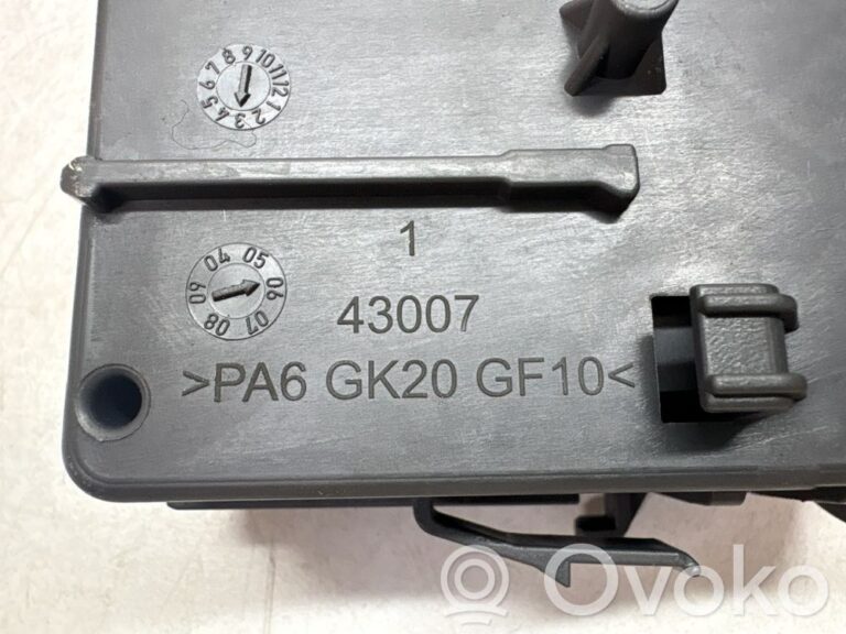 3ed8f0ec11de1aff7a42200c555af3bd-0b8825d3e78211863719f7f3d9c59160_wiper_control_stalk