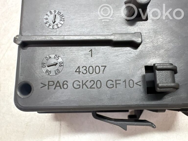 3ed8f0ec11de1aff7a42200c555af3bd-0b8825d3e78211863719f7f3d9c59160_wiper_control_stalk