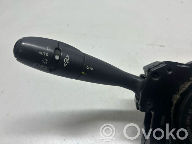 3f1fb73d1f3a0085b4fa837df4b8a62d-906e041607efca94e5abcfc2a072a4b0_wiper_control_stalk