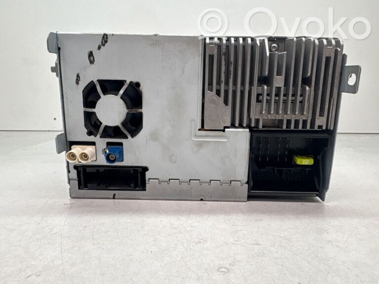 3f46534f0ca989eeaef2ed821a44c945-07de52929be054a8e2fa6e2bc928037e_radio_cd_dvd_gps_head_unit