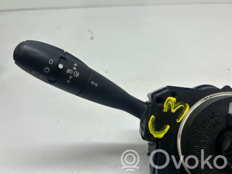 40849dc21a75bac93803aa570e65b966-2bece54062a01ed54a6780dc03c6873d_light_switch