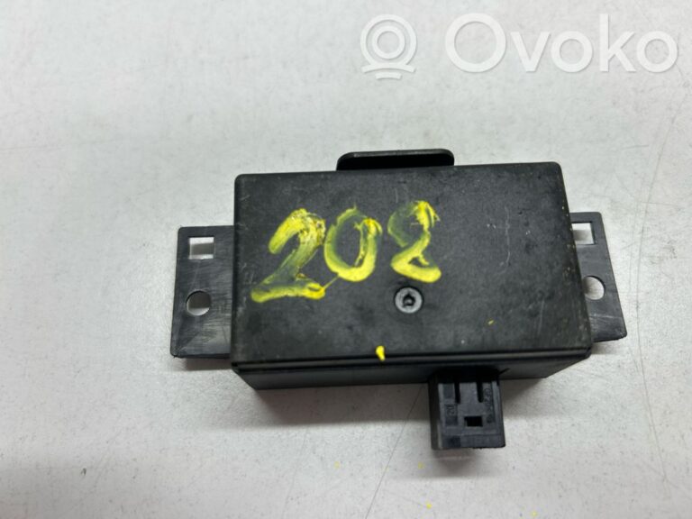 41b24d210f87b846ffb2ccc6b1b9161d-d9b79112cf076bac3225095bd7aa4388_tailgate_trunk_control_unit_module