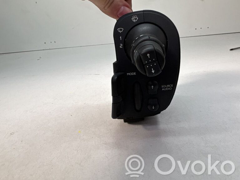41d8b114f2231bf74abb07ae90e63e2d-36e1c7989d8691603704c331ce737ac1_wiper_control_stalk