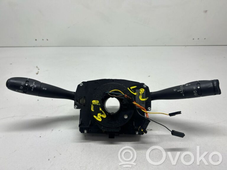 4248452af404156cabb4d6a8c6f40d41-5f90165db540614809bc6d1c8fbfcfec_light_switch