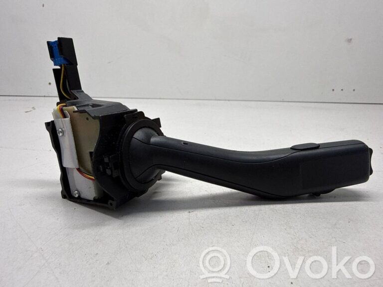 42611888a972fa738284a4757167417a-fe87395b866206d258ff5d0d9ea301cd_wiper_control_stalk