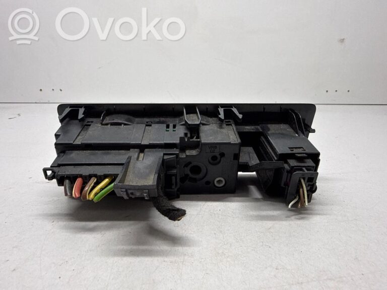 43ca11a7a0c686bb83839976270198f4-496141212ca94ad9f6225cf5dac9e58e_climate_control_unit