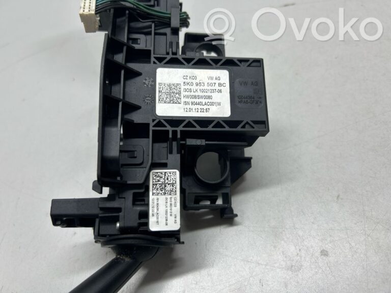 43f45898ddfcb9f345cc1395d43f463d-3a688b50356a971f6cb65ca085f3ce05_wiper_turn_signal_indicator_stalk_switch