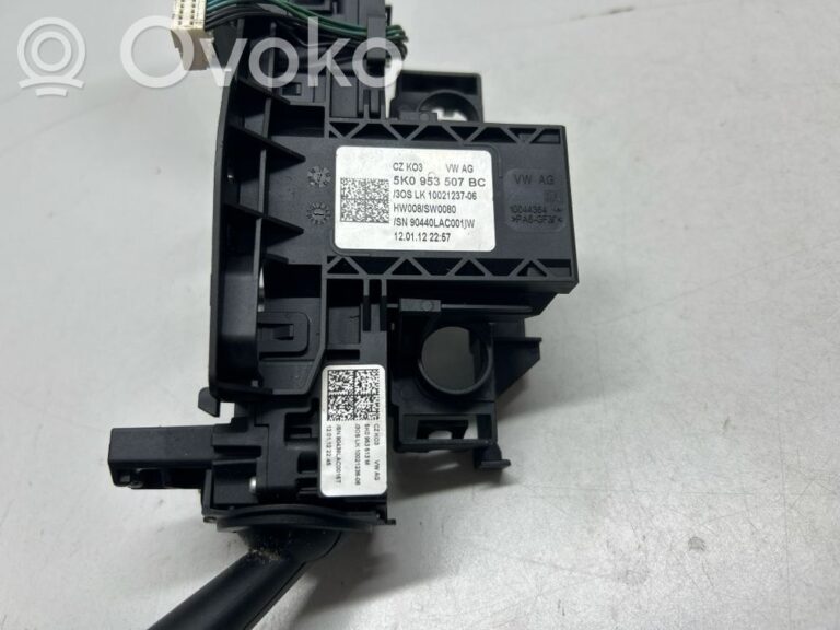 43f45898ddfcb9f345cc1395d43f463d-3a688b50356a971f6cb65ca085f3ce05_wiper_turn_signal_indicator_stalk_switch