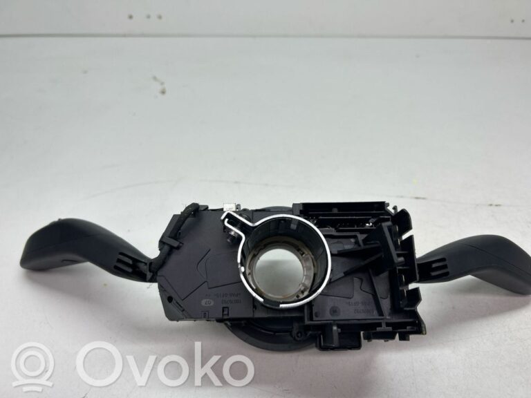 440959cc4e3c213e40eac139ed884020-cba934ed59bed21abb3e637e6de0163d_wiper_turn_signal_indicator_stalk_switch