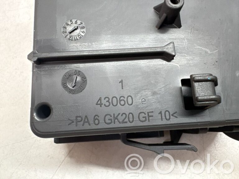 4516b33960603f840005b047a1469c5b-1d30a842a862b2e70e130f83d3987ddc_wiper_control_stalk