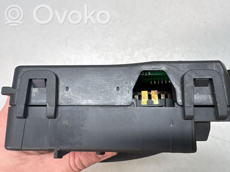 4823569030f5579a18a6855a710f0f96-1bef7e8c358bcdfc9324e87274b9dca8_wiper_control_stalk