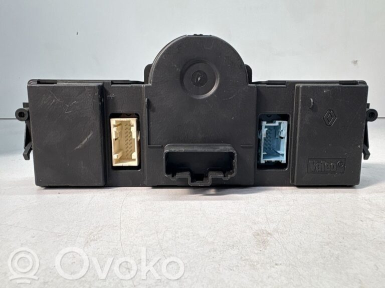 483d8f69a344c61ca4ece282b29611d7-8c431e1684d82f3ba04cfc7545cf2aa8_climate_control_unit