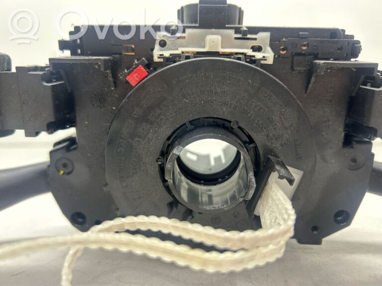 4a25b96e397346501885c2e5900ef70c-0c730af53212cd994fb80593a69e6505_wiper_control_stalk