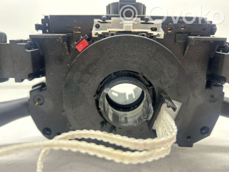 4a25b96e397346501885c2e5900ef70c-0c730af53212cd994fb80593a69e6505_wiper_control_stalk