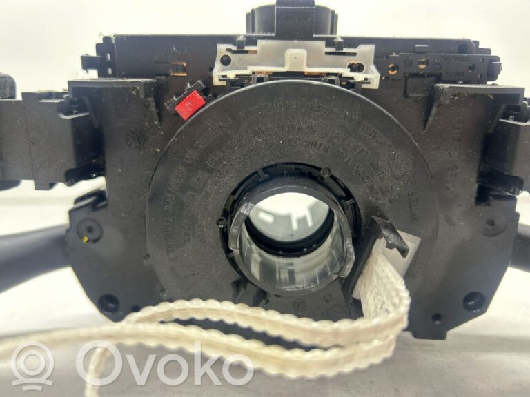 4a25b96e397346501885c2e5900ef70c-0c730af53212cd994fb80593a69e6505_wiper_control_stalk