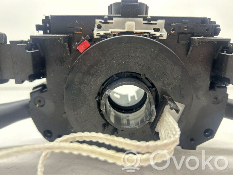 4a25b96e397346501885c2e5900ef70c-0c730af53212cd994fb80593a69e6505_wiper_control_stalk