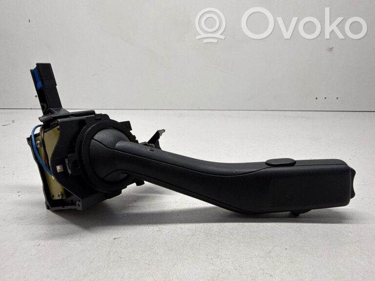 4b5080a8af60036931922546ee985721-ca589032fa0bd833f8f4c377fcc8fc53_wiper_control_stalk