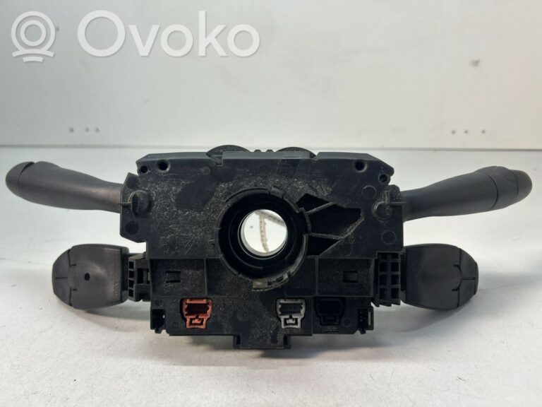 4f351d1816c09abd6da10d4174a77eea-7e0c4b1ce640873e2fe07c953061e210_light_switch