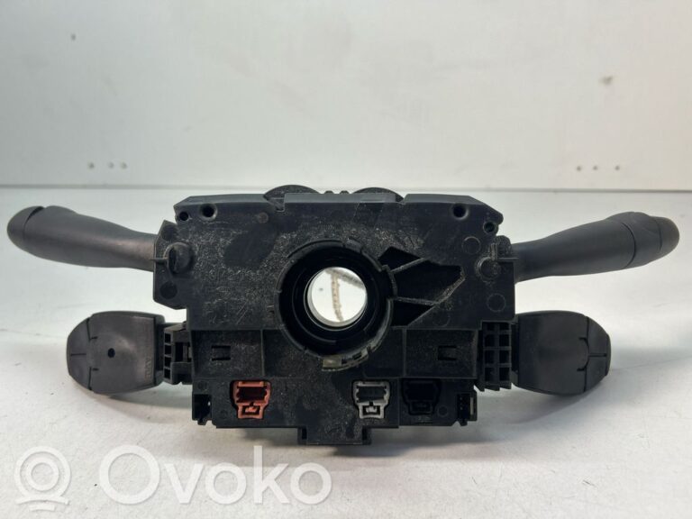 4f351d1816c09abd6da10d4174a77eea-7e0c4b1ce640873e2fe07c953061e210_light_switch
