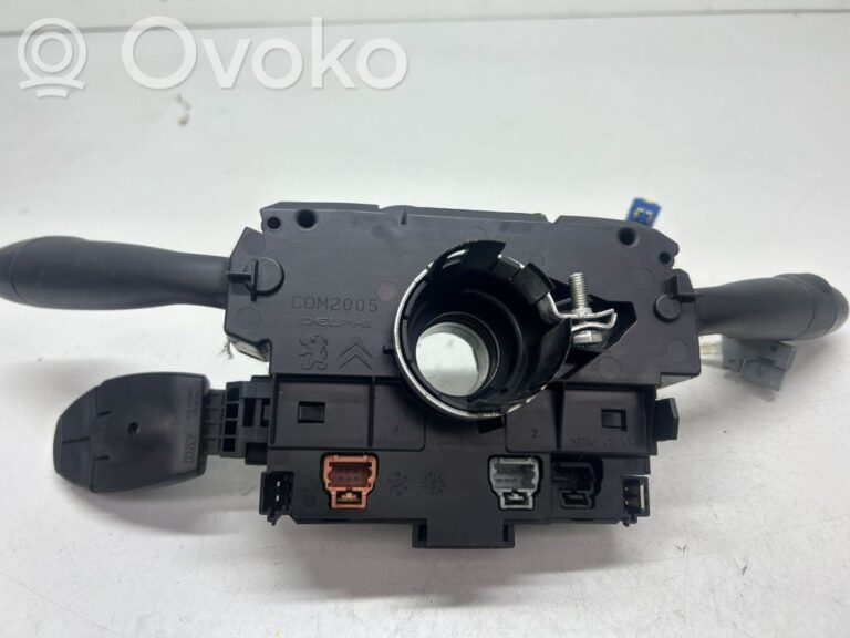 4f66f9f651acec0efe29cc99a1a48268-406a33ef7b30844f73fe60b3fc4457e5_light_switch