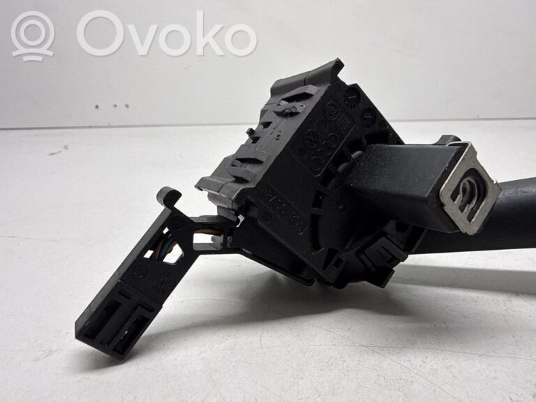 4fdb8cc2ec95da32bab8551f1d00ceb3-6b50b081dfff3701ad0fc39f89133769_wiper_control_stalk