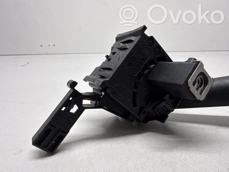4fdb8cc2ec95da32bab8551f1d00ceb3-6b50b081dfff3701ad0fc39f89133769_wiper_control_stalk