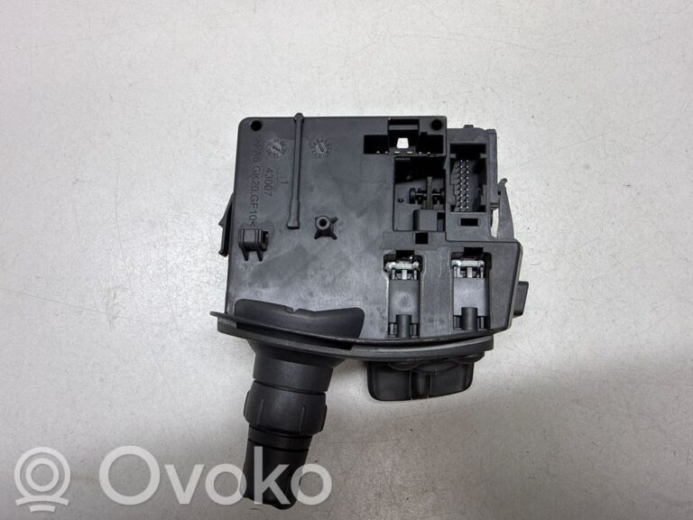 515cf49fc86ff6efab9cc9064e084f89-01950a80915814b25709dc2fe8229596_wiper_control_stalk