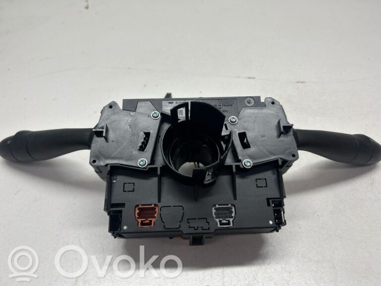 5226d374538f8ee36a2afe66bba40bc9-668cca701e20504efffe8b5fedf6ee5f_wiper_turn_signal_indicator_stalk_switch