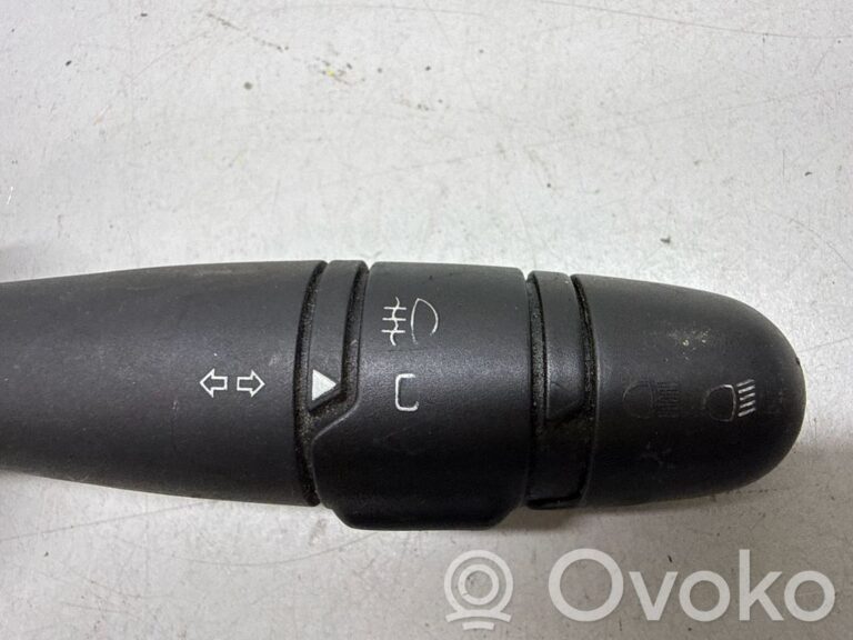 5506ba01d811730ead83f9a001fd342d-ef15a5b9105e1ee97258b8b9605d2e6d_wiper_speed_switch