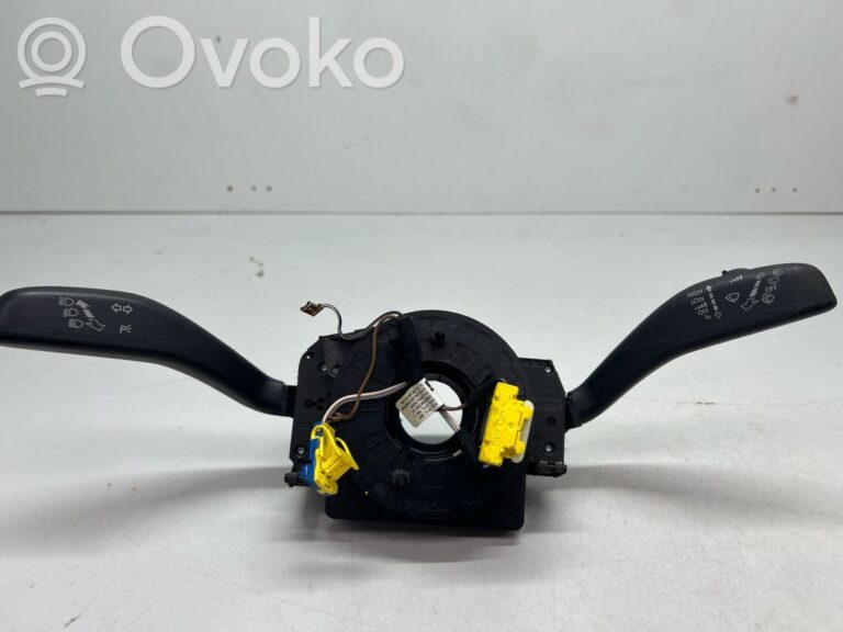 5917df8bddfb9b2773093a6b59e66f9d-volkswagen_polo_v_6r_wiper_turn_signal_indicator_stalk_switch