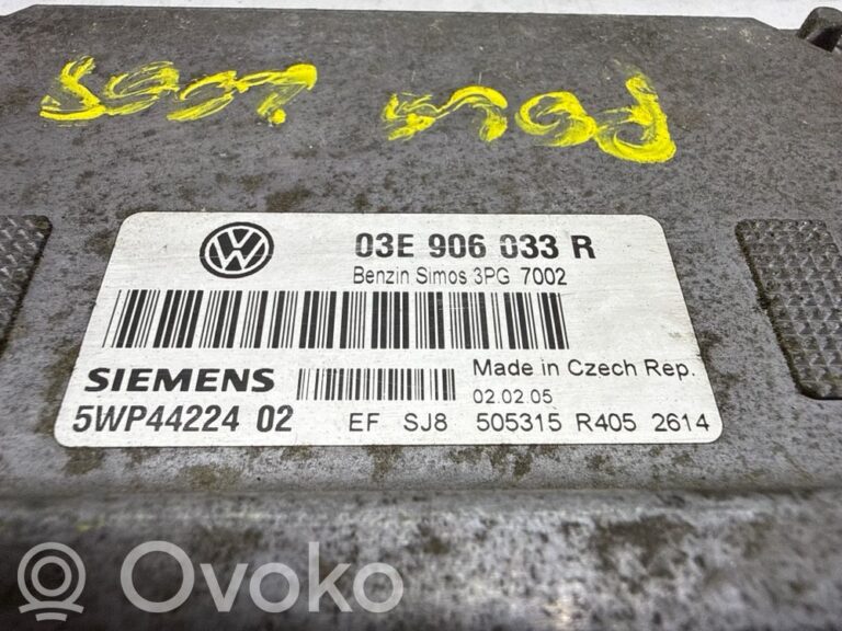 59892ea25ad6966c16f68a621595c0fb-1e25aa917c4269d2ff755e4a9d20a876_engine_control_unit_module