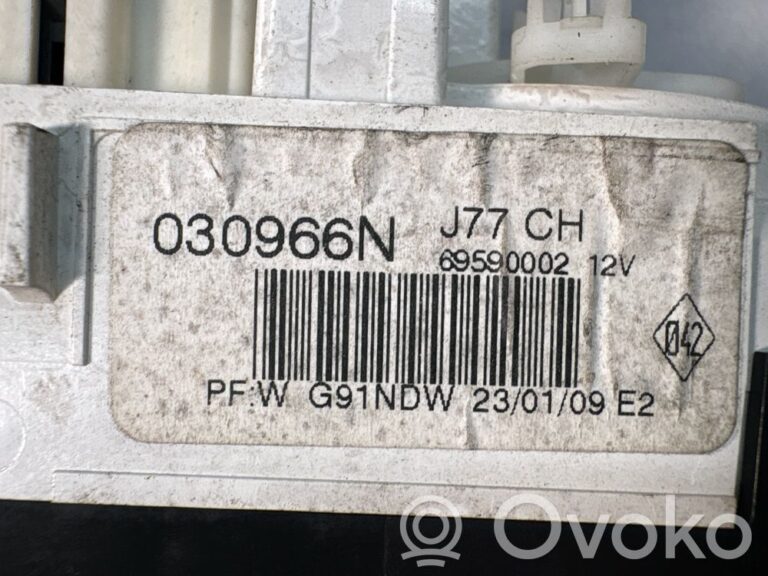 59dbf385ae41c6cf605f8f495962f385-bb27f95a93c0f9fbbfb2ee9c838f6cdf_climate_control_unit
