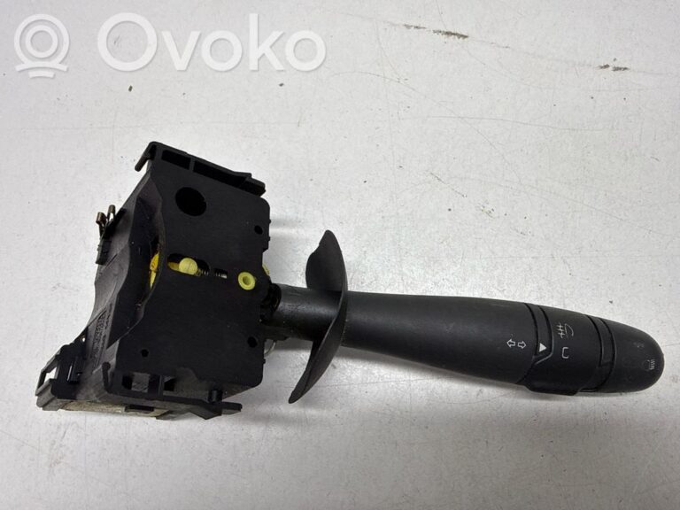 59de51023d9e11050c971162a4c64f66-07ed1a8217a97bb30d07cb2403926365_wiper_speed_switch
