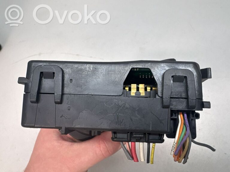 5d40a2336aabe30a8e259df37103e8c2-b5a454ce688ae134378389a5cd4e3004_wiper_control_stalk